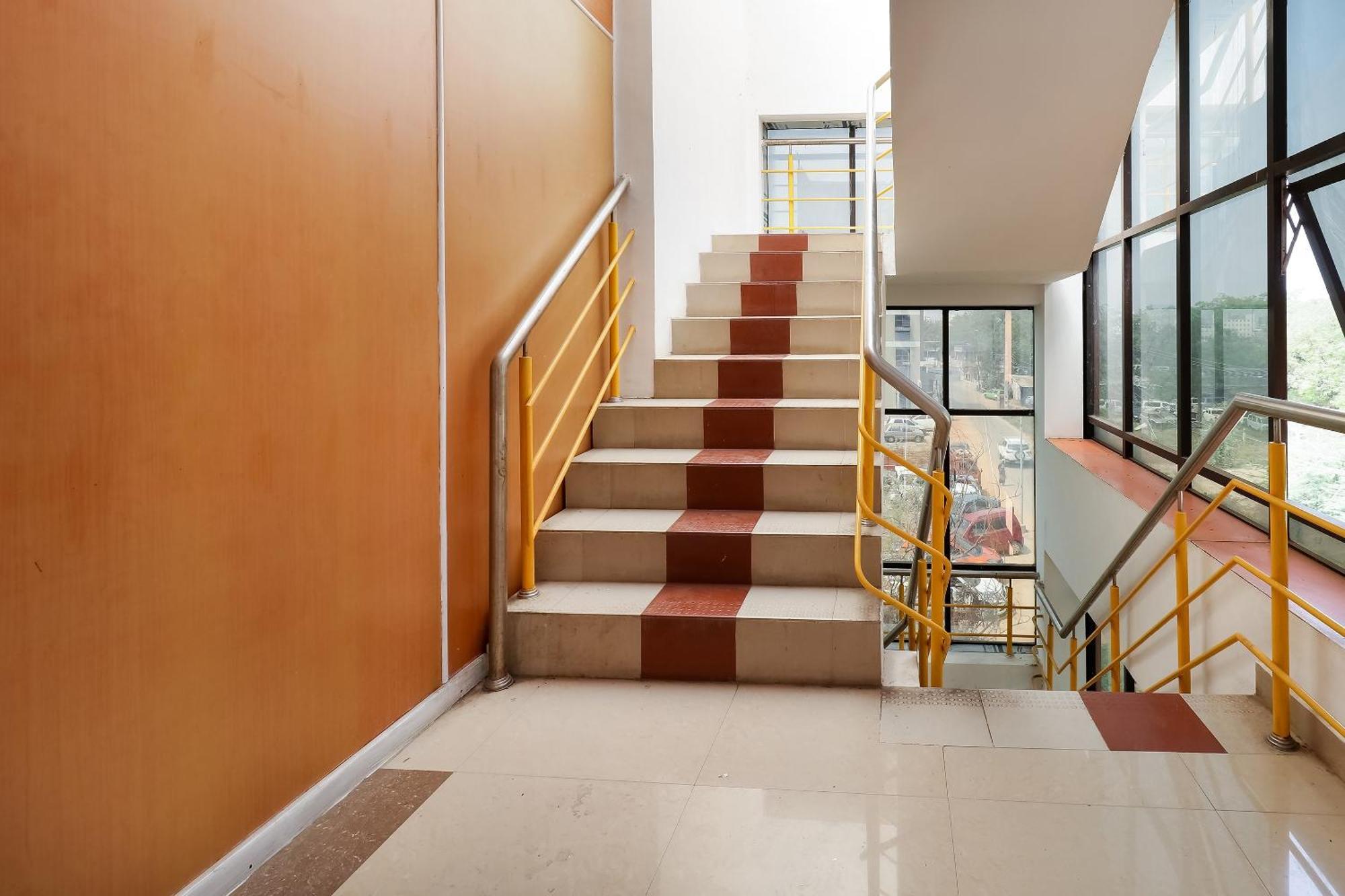 Super Hotel O Rj Tower Tallākulam Εξωτερικό φωτογραφία